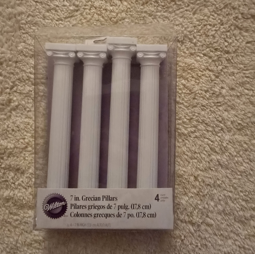 Wilton 7in Grecian Pillers